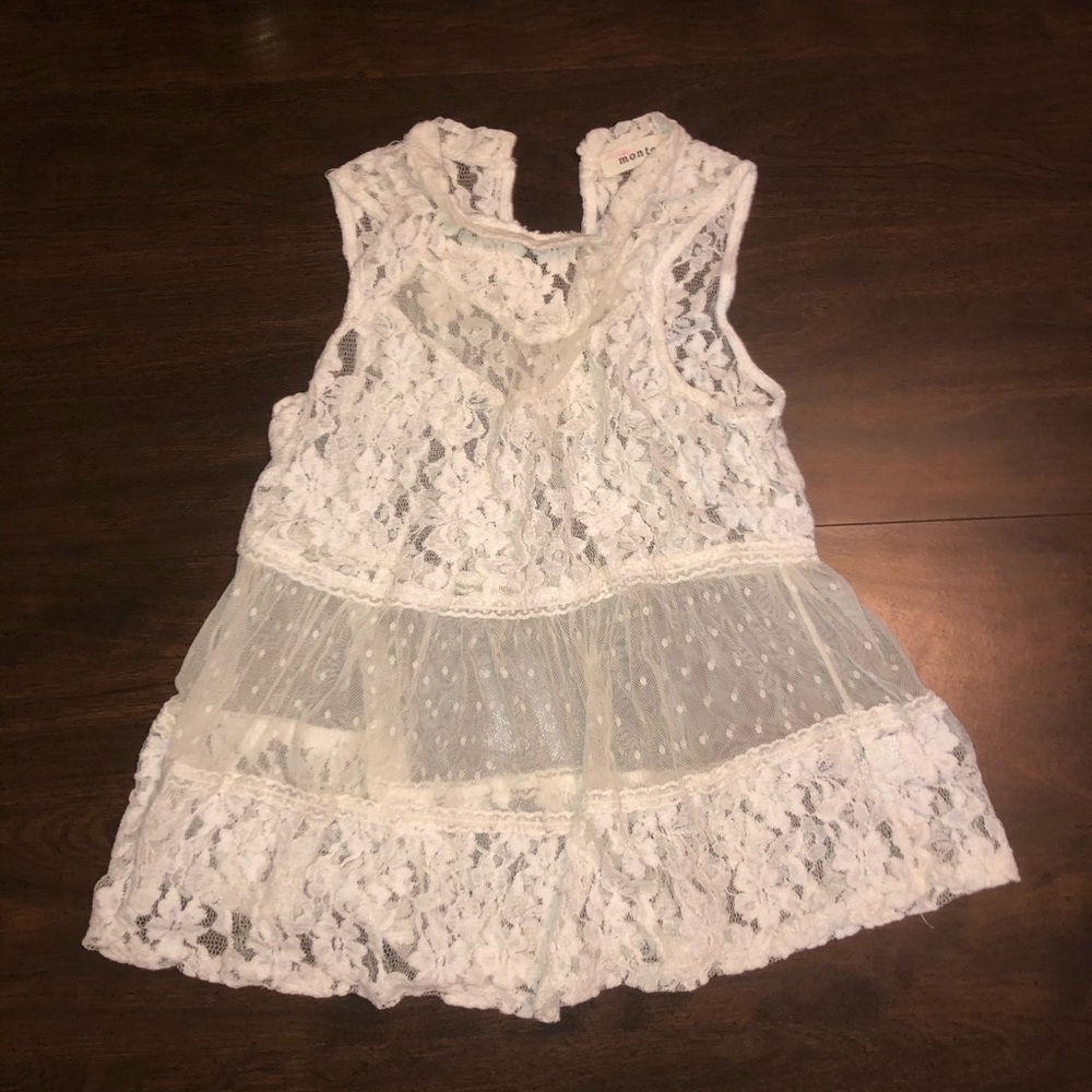 Gorgeous lace tank